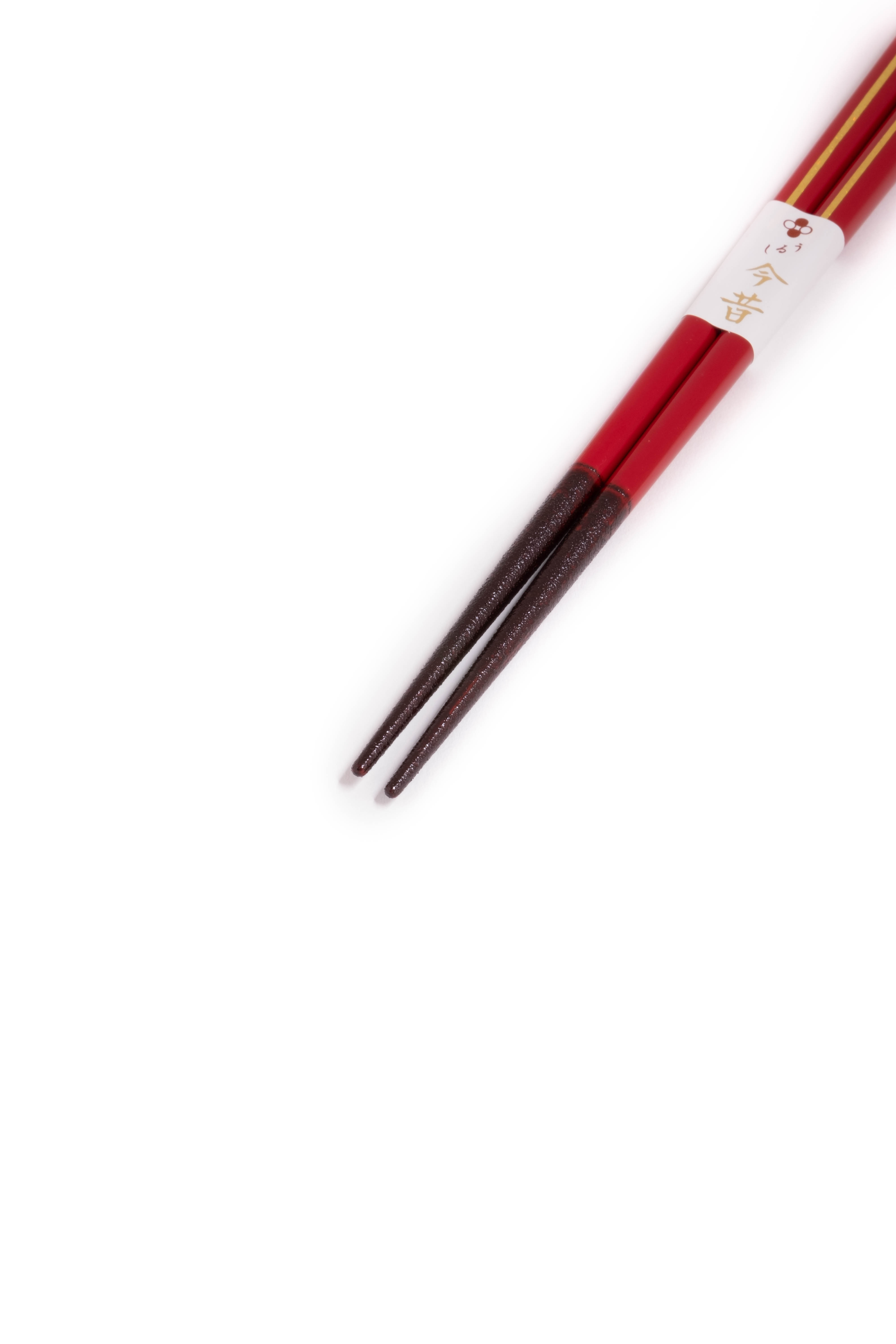 Subtelnie zdobione czerwone pałeczki 21 cm